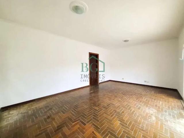 Casa / Sobrado para Locação em Poços de Caldas/MG Santa Ângela 3 Quartos