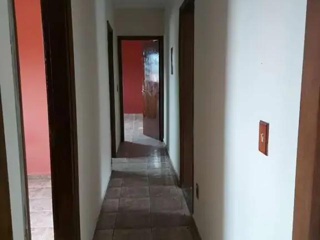 Casa / Sobrado para Locação em Poços de Caldas/MG Parque Primavera 3 Quartos