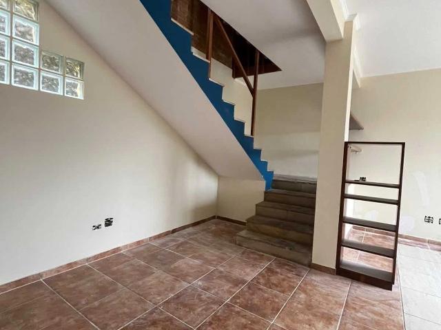Casa / Sobrado para Locação em Poços de Caldas/MG Parque Vivaldi Leite Ribeiro 3 Quartos