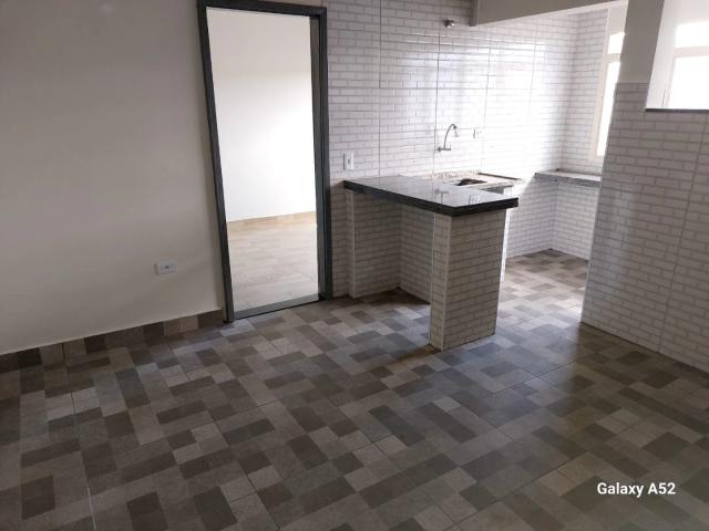 Casa / Sobrado para Locação em Poços de Caldas/MG Vila Cruz 2 Quartos
