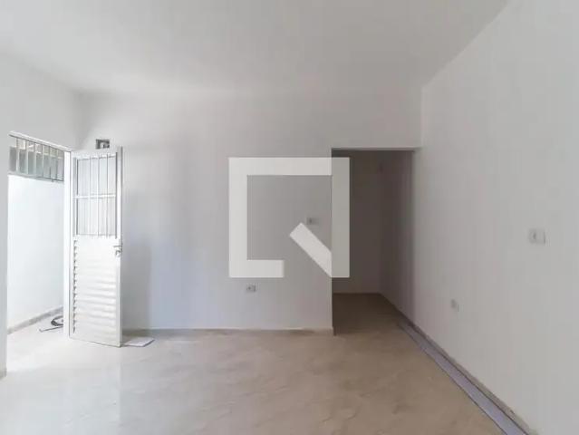 Casa / Sobrado para Locação em Poá/SP Cidade Kemel 2 Quartos