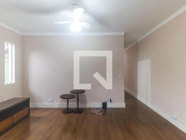 Casa / Sobrado para Locação em Poá/SP Jardim Áurea 2 Quartos