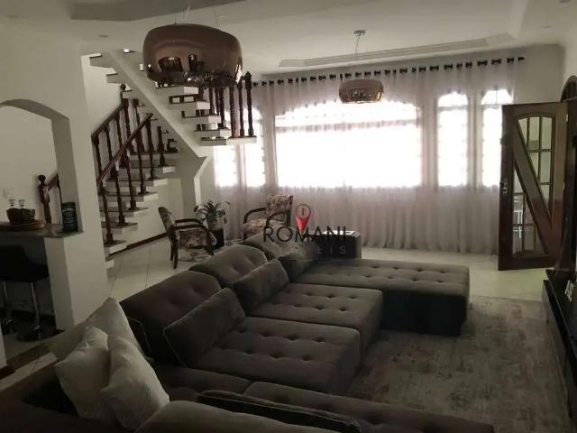 Casa / Sobrado para Locação em Poá/SP Vila Júlia 5 Quartos