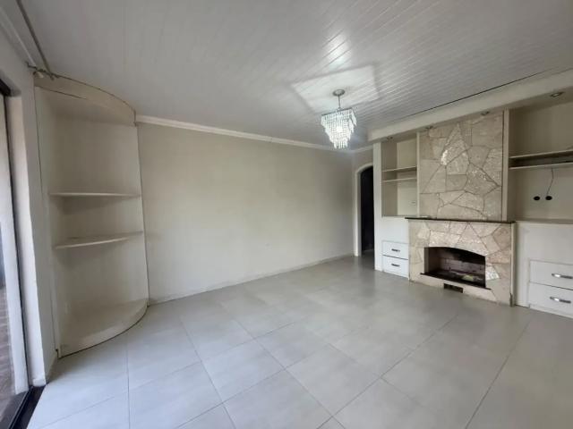 Casa / Sobrado para Locação em Ponta Grossa/PR Contorno 3 Quartos
