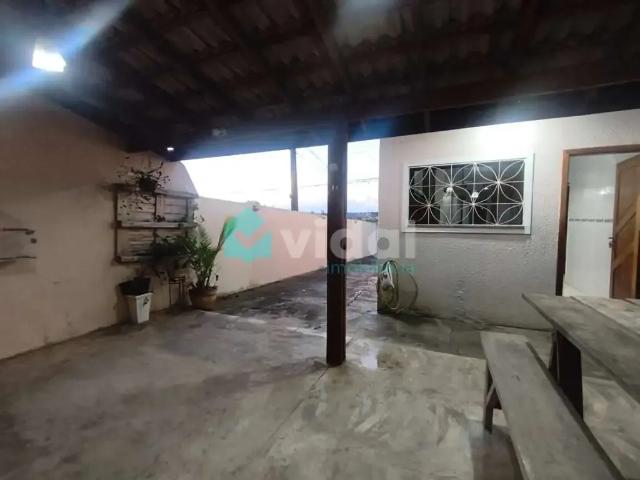 Casa / Sobrado para Locação em Ponta Grossa/PR Contorno 2 Quartos
