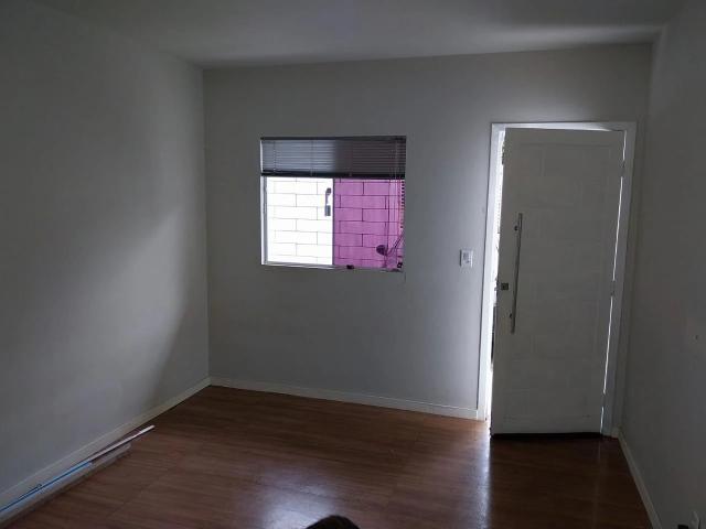 Casa / Sobrado para Locação em Ponta Grossa/PR Contorno 2 Quartos