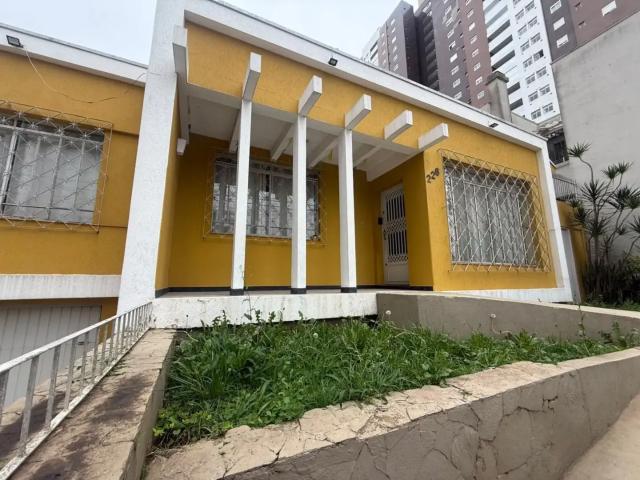 Casa / Sobrado para Locação em Ponta Grossa/PR Centro 3 Quartos