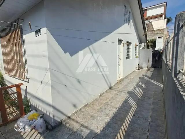 Casa / Sobrado para Locação em Ponta Grossa/PR Centro 3 Quartos