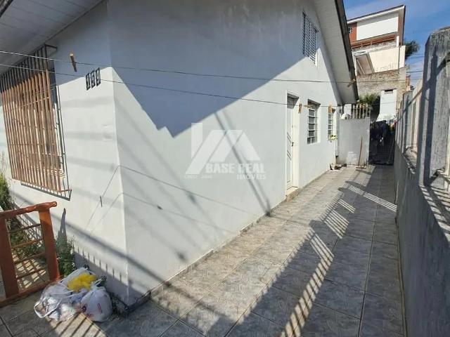 Casa / Sobrado para Locação em Ponta Grossa/PR Centro 3 Quartos