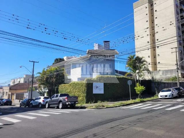Casa / Sobrado para Locação em Ponta Grossa/PR Centro 4 Quartos