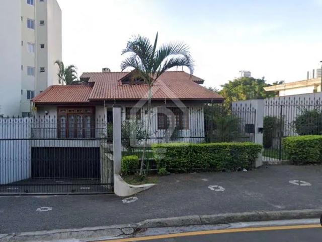 Casa / Sobrado para Locação em Ponta Grossa/PR Estrela 4 Quartos