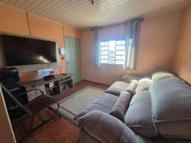 Casa / Sobrado para Locação em Ponta Grossa/PR Oficinas 2 Quartos