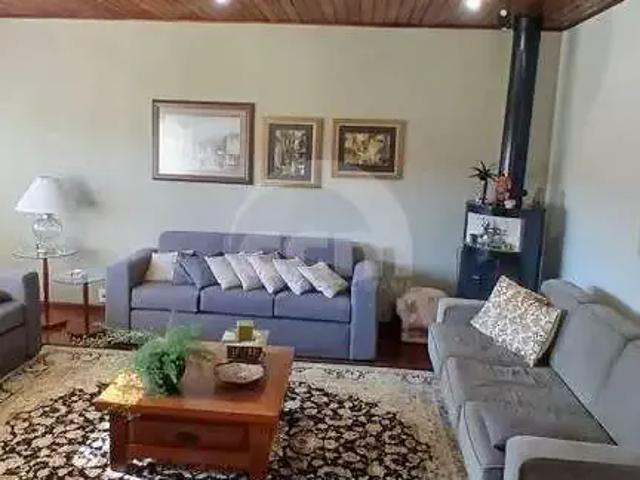 Casa / Sobrado para Locação em Ponta Grossa/PR Oficinas 4 Quartos