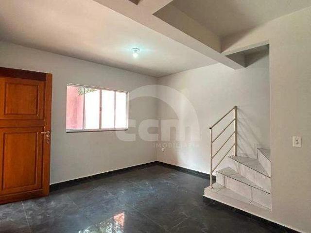 Casa / Sobrado para Locação em Ponta Grossa/PR Neves 2 Quartos