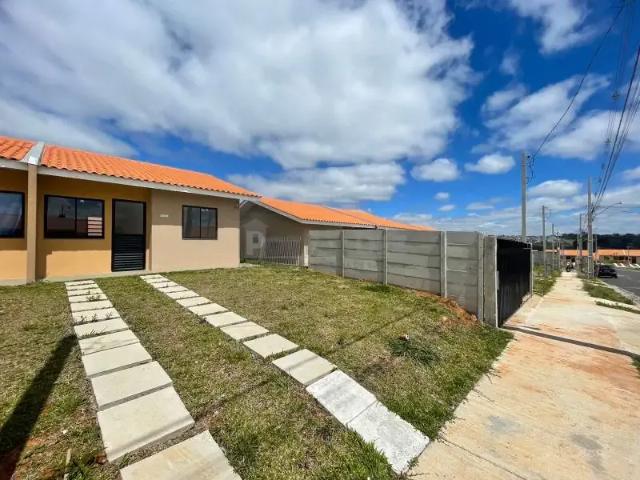 Casa / Sobrado para Locação em Ponta Grossa/PR Núcleo Santa Luzia 2 Quartos