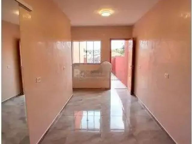 Casa / Sobrado para Locação em Ponta Grossa/PR Ronda 2 Quartos