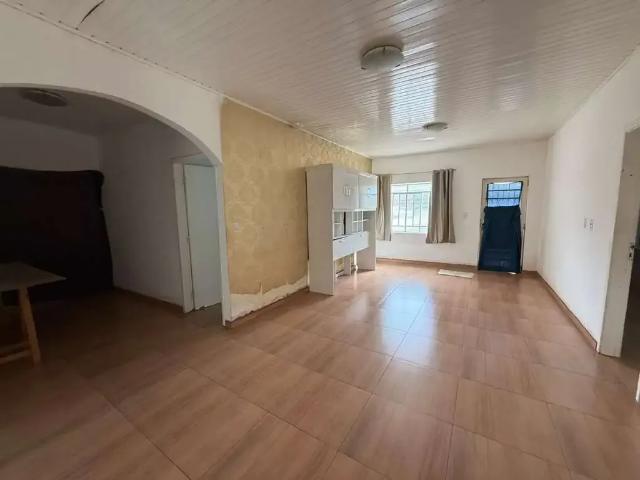 Casa / Sobrado para Locação em Ponta Grossa/PR Ronda 4 Quartos