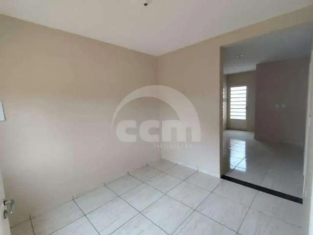 Casa / Sobrado para Locação em Ponta Grossa/PR Uvaranas 2 Quartos