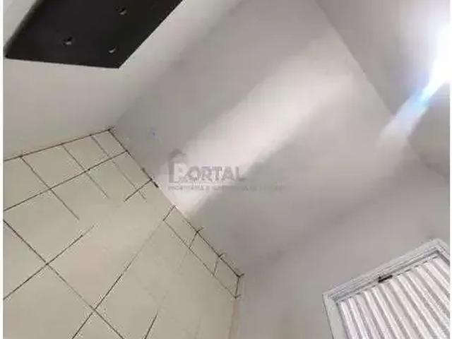 Casa / Sobrado para Locação em Ponta Grossa/PR Uvaranas 2 Quartos