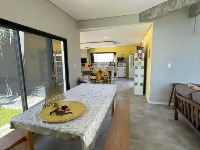Casa / Sobrado para Locação em Pontal do Paraná/PR Atami 3 Quartos