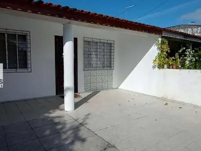 Casa / Sobrado para Locação em Pontal do Paraná/PR Ipê 3 Quartos