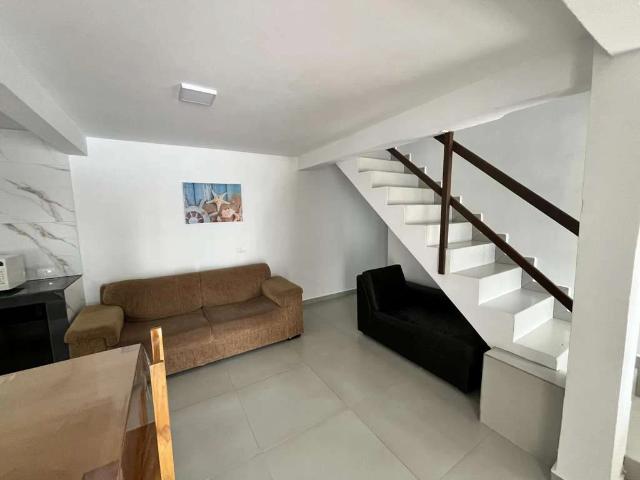 Casa / Sobrado para Locação em Pontal do Paraná/PR Leblon 4 Quartos