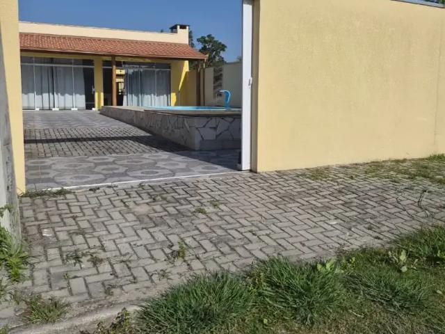 Casa / Sobrado para Locação em Pontal do Paraná/PR Pontal do Sul 2 Quartos