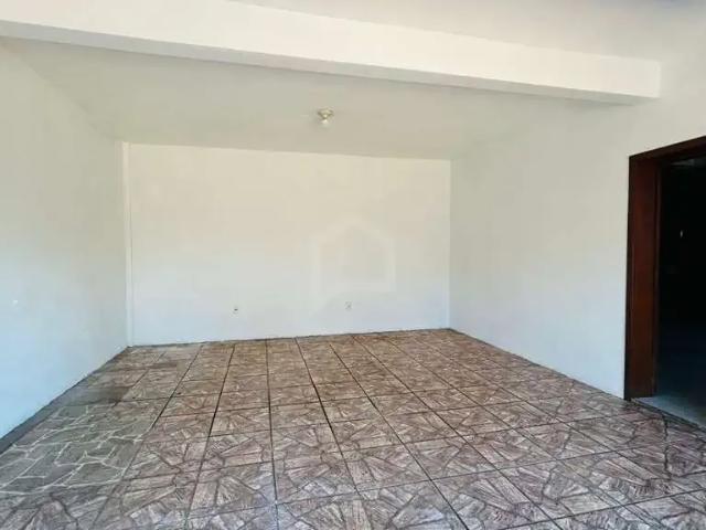 Casa / Sobrado para Locação em Portão/RS Centro 4 Quartos