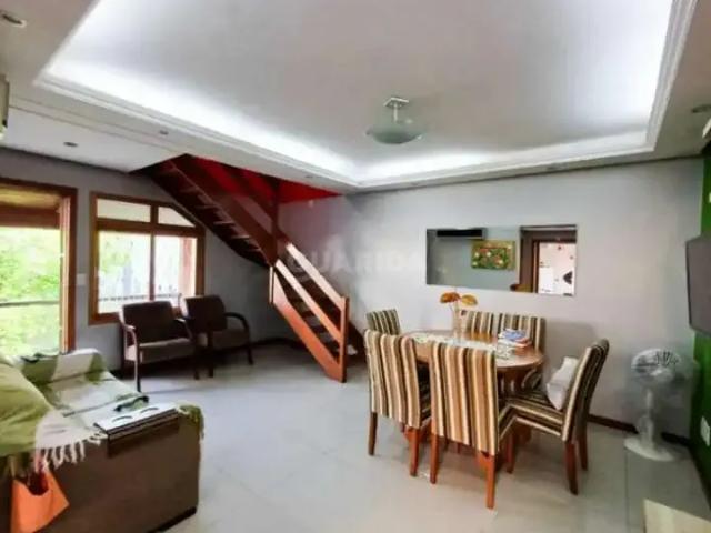 Casa / Sobrado para Locação em Porto Alegre/RS Cavalhada 3 Quartos