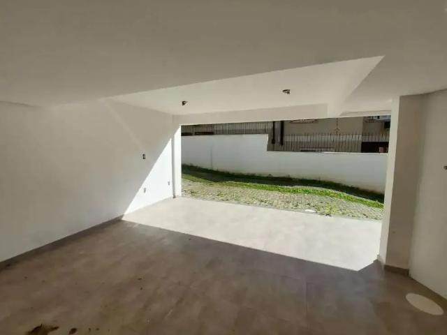 Casa / Sobrado para Locação em Porto Alegre/RS Camaquã 3 Quartos