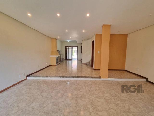 Casa / Sobrado para Locação em Porto Alegre/RS Camaquã 4 Quartos