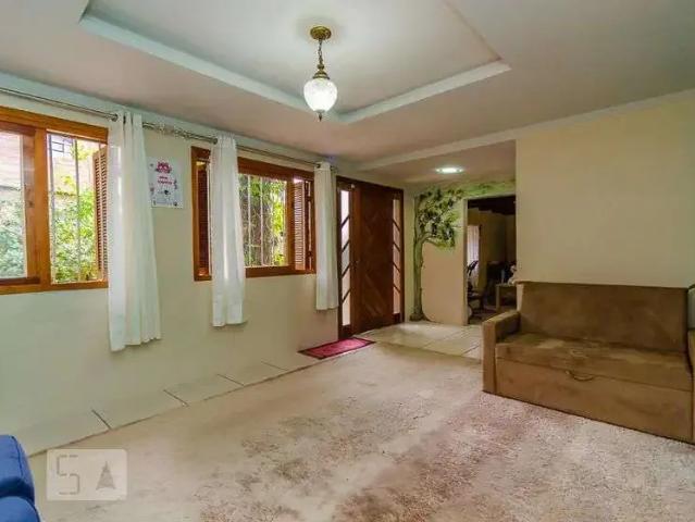 Casa / Sobrado para Locação em Porto Alegre/RS Campo Novo 4 Quartos