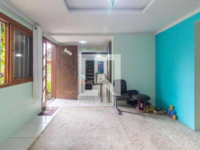 Casa / Sobrado para Locação em Porto Alegre/RS Campo Novo 4 Quartos