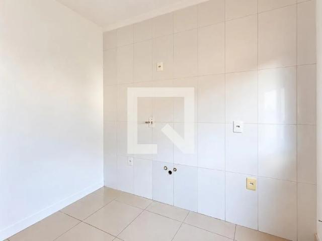 Casa / Sobrado para Locação em Porto Alegre/RS Campo Novo 2 Quartos