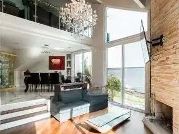 Casa / Sobrado para Locação em Porto Alegre/RS Chácara das Pedras 4 Quartos