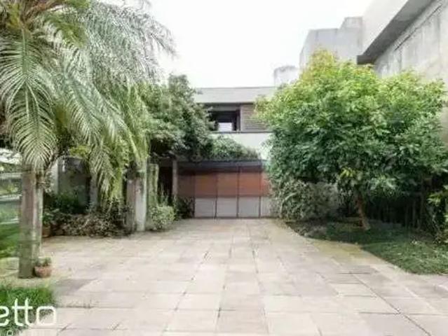 Casa / Sobrado para Locação em Porto Alegre/RS Cristal 4 Quartos