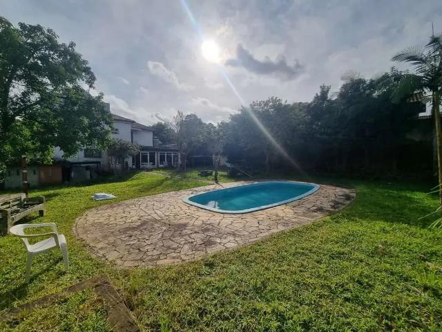 Casa / Sobrado para Locação em Porto Alegre/RS Cristal 5 Quartos