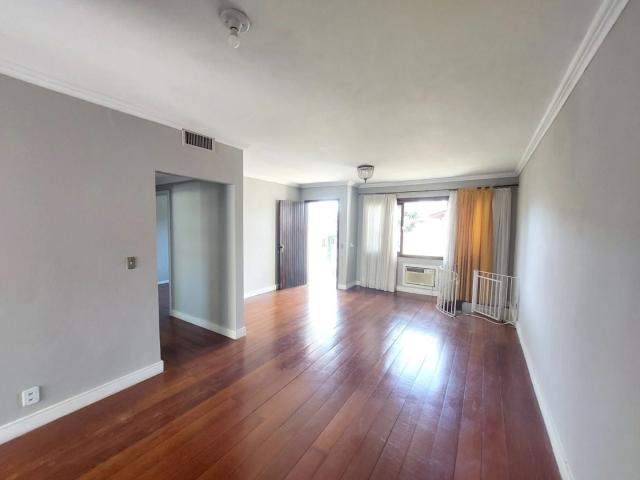 Casa / Sobrado para Locação em Porto Alegre/RS Cristal 3 Quartos