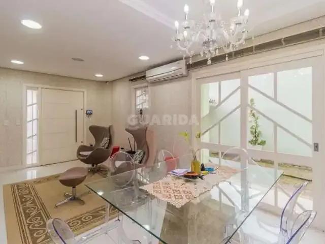 Casa / Sobrado para Locação em Porto Alegre/RS Cristal 3 Quartos