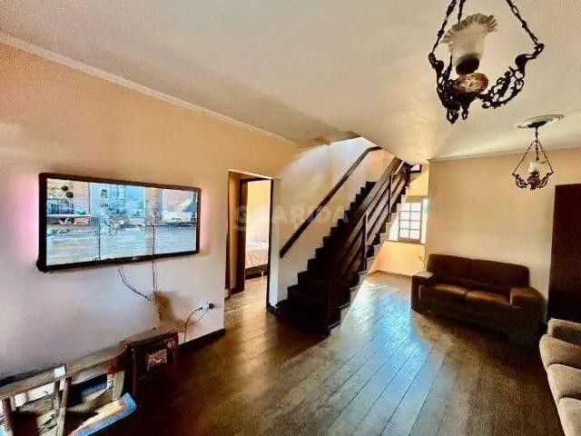 Casa / Sobrado para Locação em Porto Alegre/RS Cristo Redentor 7 Quartos