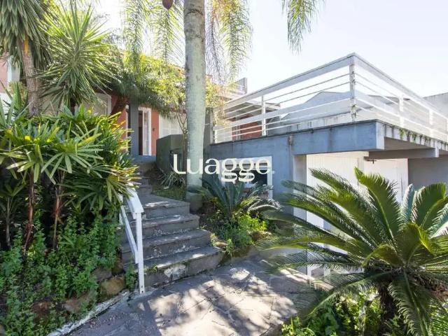 Casa / Sobrado para Locação em Porto Alegre/RS Aberta dos Morros 3 Quartos