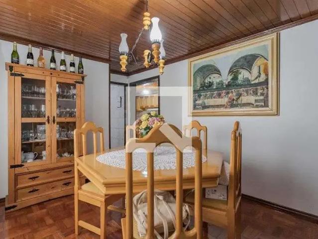 Casa / Sobrado para Locação em Porto Alegre/RS Alto Petrópolis 4 Quartos