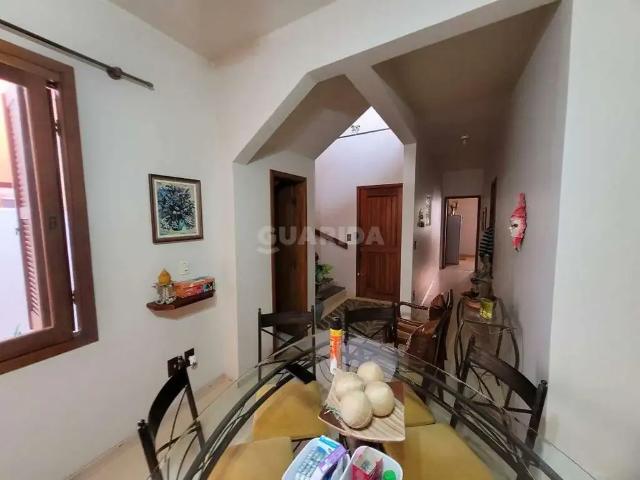 Casa / Sobrado para Locação em Porto Alegre/RS Auxiliadora 3 Quartos