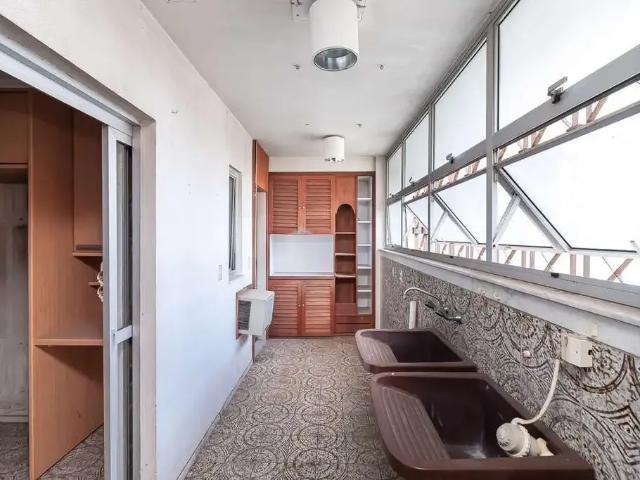 Casa / Sobrado para Locação em Porto Alegre/RS Auxiliadora 3 Quartos