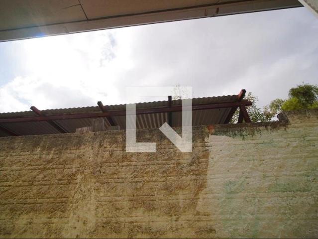 Casa / Sobrado para Locação em Porto Alegre/RS Azenha 3 Quartos