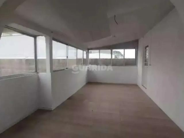 Casa / Sobrado para Locação em Porto Alegre/RS Azenha 5 Quartos