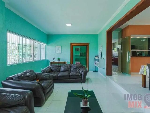 Casa / Sobrado para Locação em Porto Alegre/RS Boa Vista 4 Quartos
