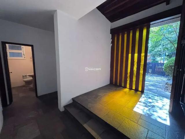 Casa / Sobrado para Locação em Porto Alegre/RS Boa Vista 5 Quartos