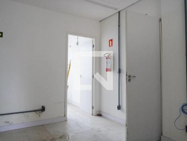 Casa / Sobrado para Locação em Porto Alegre/RS Bom Fim 2 Quartos