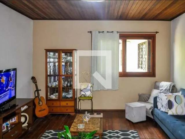 Casa / Sobrado para Locação em Porto Alegre/RS Belém Novo 3 Quartos